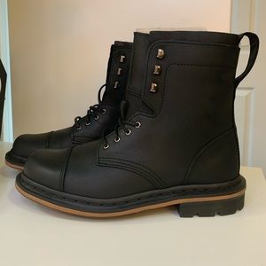 Dr. Marten Sabien, Mens 8 Women’s 9.5